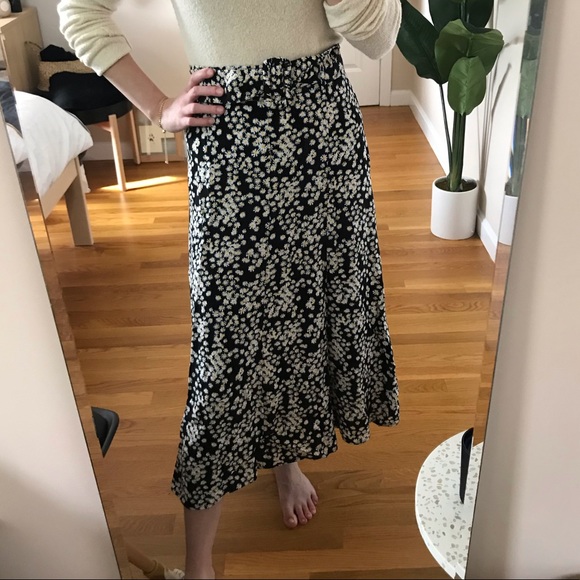 Zara daisy skirt Clearance